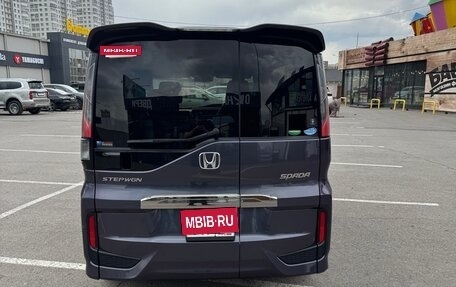 Honda Stepwgn IV, 2016 год, 2 040 000 рублей, 5 фотография