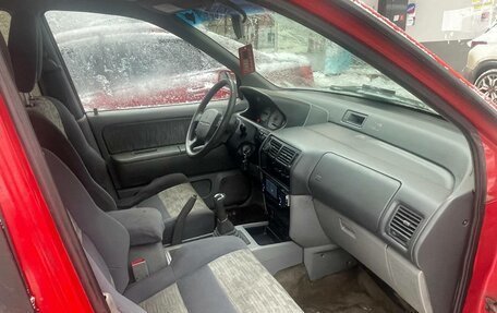 Mitsubishi Space Runner II, 1995 год, 210 000 рублей, 4 фотография