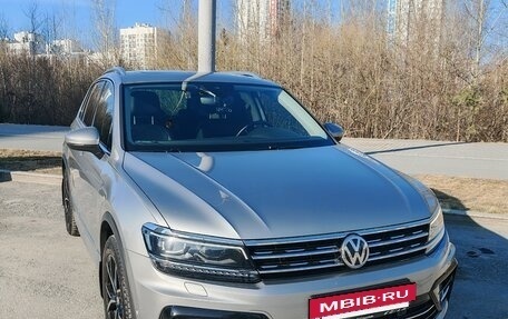 Volkswagen Tiguan II, 2019 год, 3 900 000 рублей, 2 фотография