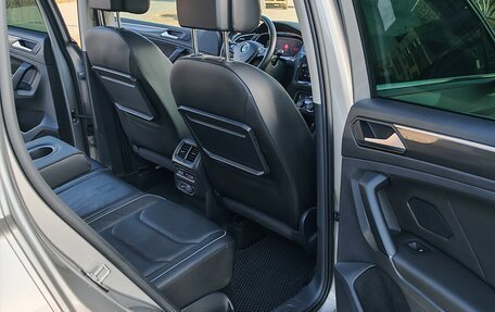 Volkswagen Tiguan II, 2019 год, 3 900 000 рублей, 14 фотография
