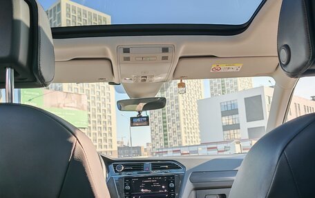 Volkswagen Tiguan II, 2019 год, 3 900 000 рублей, 13 фотография