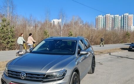 Volkswagen Tiguan II, 2019 год, 3 900 000 рублей, 6 фотография