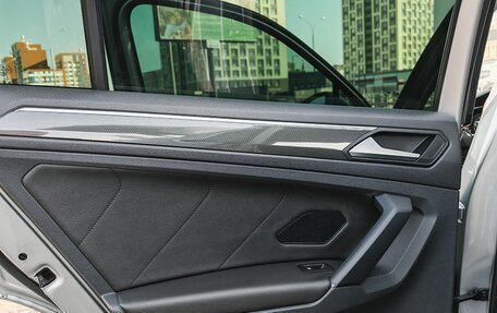 Volkswagen Tiguan II, 2019 год, 3 900 000 рублей, 32 фотография