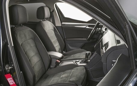 Volkswagen Tiguan II, 2019 год, 3 330 000 рублей, 8 фотография