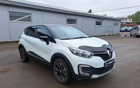 Renault Kaptur I рестайлинг, 2017 год, 1 369 000 рублей, 3 фотография