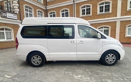 Hyundai Grand Starex Grand Starex I рестайлинг 2, 2011 год, 3 250 000 рублей, 2 фотография