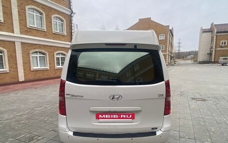 Hyundai Grand Starex Grand Starex I рестайлинг 2, 2011 год, 3 250 000 рублей, 4 фотография