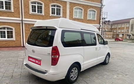 Hyundai Grand Starex Grand Starex I рестайлинг 2, 2011 год, 3 250 000 рублей, 10 фотография