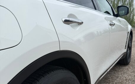 Infiniti QX70, 2017 год, 3 400 000 рублей, 9 фотография