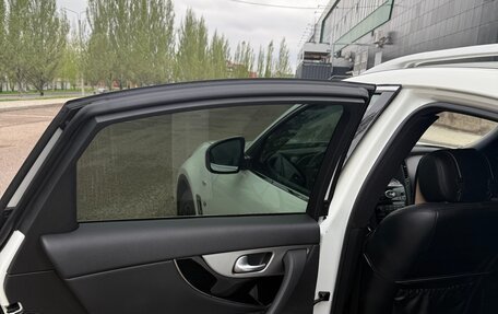 Infiniti QX70, 2017 год, 3 400 000 рублей, 19 фотография