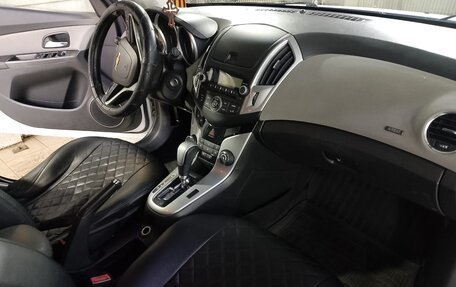 Chevrolet Cruze II, 2013 год, 800 000 рублей, 5 фотография