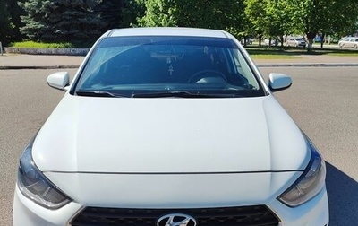 Hyundai Solaris II рестайлинг, 2017 год, 1 500 000 рублей, 1 фотография