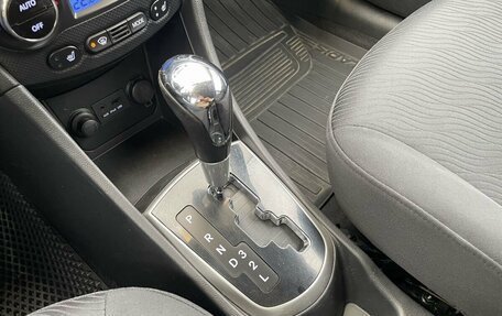Hyundai Solaris II рестайлинг, 2011 год, 847 000 рублей, 15 фотография