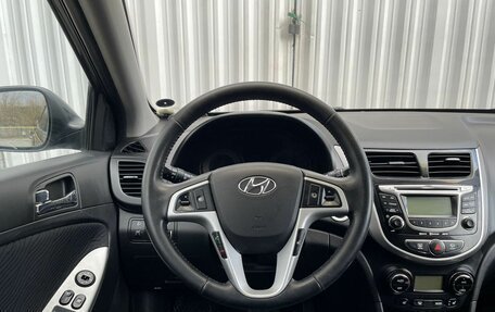Hyundai Solaris II рестайлинг, 2011 год, 847 000 рублей, 10 фотография