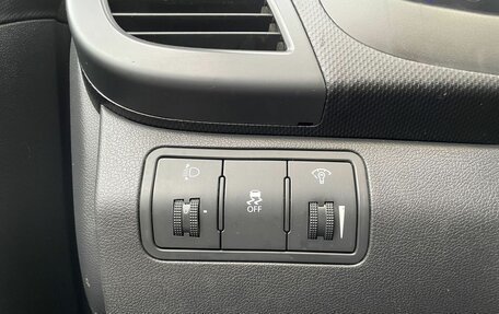 Hyundai Solaris II рестайлинг, 2011 год, 847 000 рублей, 17 фотография