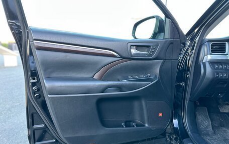 Toyota Highlander III, 2014 год, 3 200 000 рублей, 11 фотография