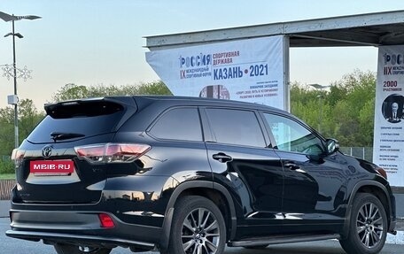 Toyota Highlander III, 2014 год, 3 200 000 рублей, 30 фотография