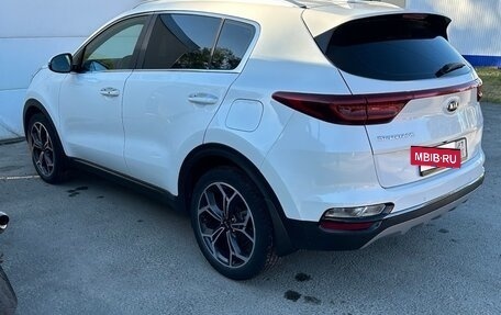 KIA Sportage IV рестайлинг, 2019 год, 2 400 000 рублей, 4 фотография