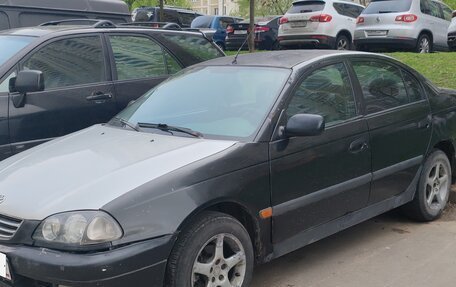 Toyota Avensis III рестайлинг, 1998 год, 140 000 рублей, 2 фотография