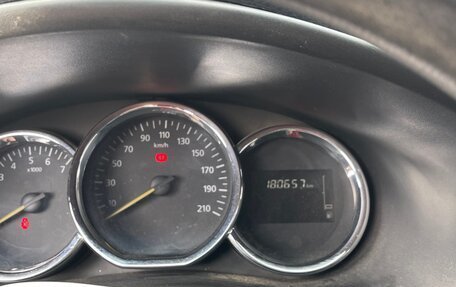 Renault Logan II, 2020 год, 650 000 рублей, 8 фотография