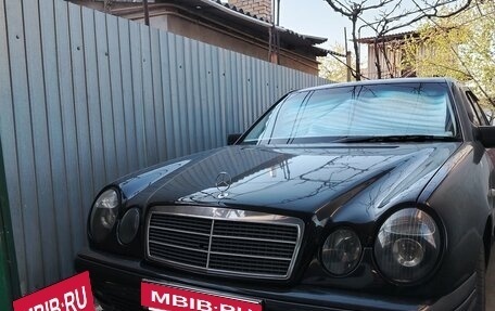 Mercedes-Benz E-Класс, 1999 год, 570 000 рублей, 3 фотография