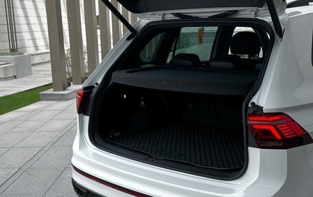 Volkswagen Tiguan II, 2021 год, 3 680 000 рублей, 12 фотография