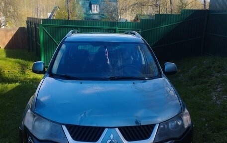 Mitsubishi Outlander III рестайлинг 3, 2008 год, 670 000 рублей, 12 фотография