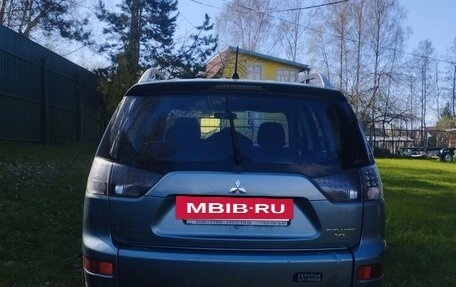 Mitsubishi Outlander III рестайлинг 3, 2008 год, 670 000 рублей, 10 фотография
