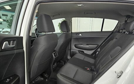 KIA Sportage IV рестайлинг, 2019 год, 2 499 000 рублей, 15 фотография