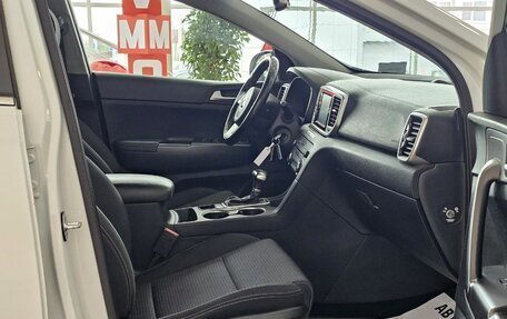 KIA Sportage IV рестайлинг, 2019 год, 2 499 000 рублей, 19 фотография