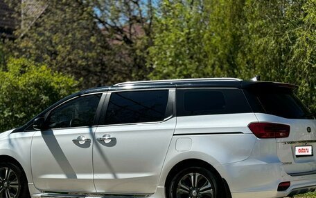 KIA Carnival III, 2019 год, 3 400 000 рублей, 5 фотография