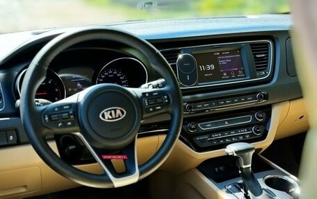 KIA Carnival III, 2019 год, 3 400 000 рублей, 13 фотография