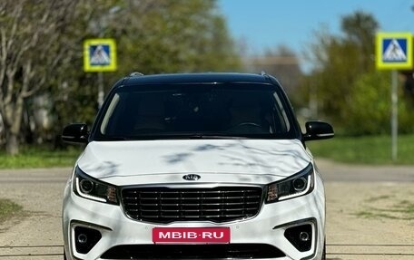KIA Carnival III, 2019 год, 3 400 000 рублей, 3 фотография