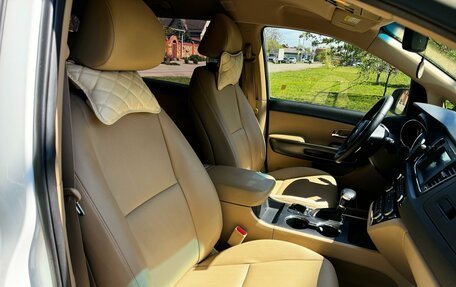 KIA Carnival III, 2019 год, 3 400 000 рублей, 18 фотография