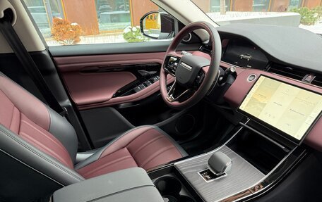 Land Rover Range Rover Evoque II, 2024 год, 5 860 000 рублей, 20 фотография