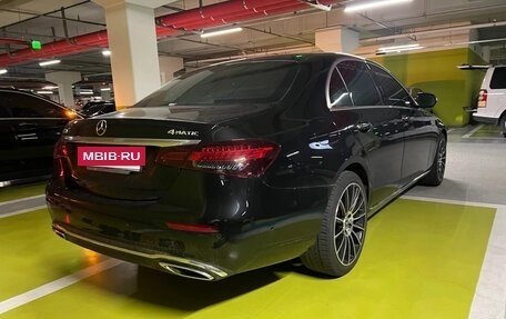 Mercedes-Benz E-Класс, 2021 год, 3 100 000 рублей, 3 фотография