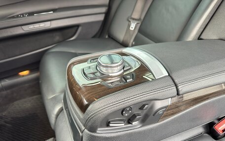 BMW 7 серия, 2014 год, 1 999 000 рублей, 16 фотография