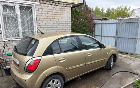 KIA Rio II, 2011 год, 700 000 рублей, 3 фотография