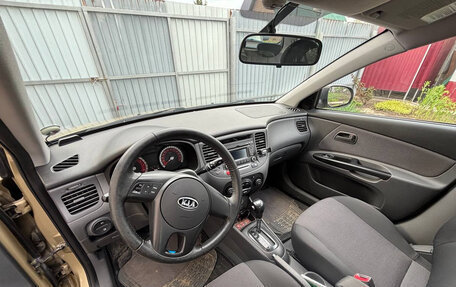 KIA Rio II, 2011 год, 700 000 рублей, 4 фотография
