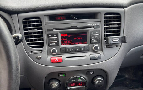 KIA Rio II, 2011 год, 700 000 рублей, 6 фотография