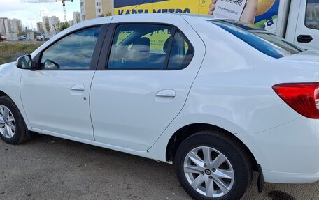 Renault Logan II, 2018 год, 730 000 рублей, 6 фотография