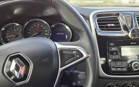 Renault Logan II, 2018 год, 730 000 рублей, 2 фотография