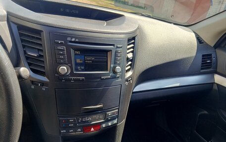 Subaru Outback IV рестайлинг, 2014 год, 1 550 000 рублей, 2 фотография