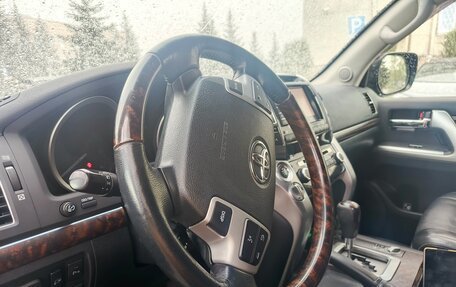 Toyota Land Cruiser 200, 2013 год, 3 900 000 рублей, 9 фотография