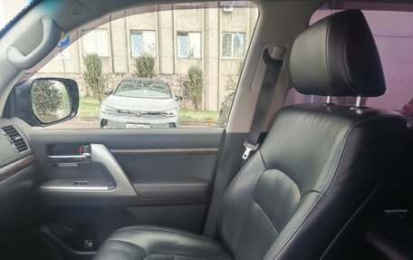 Toyota Land Cruiser 200, 2013 год, 3 900 000 рублей, 10 фотография