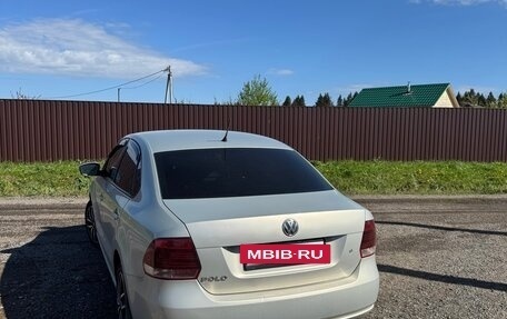 Volkswagen Polo VI (EU Market), 2011 год, 600 000 рублей, 4 фотография