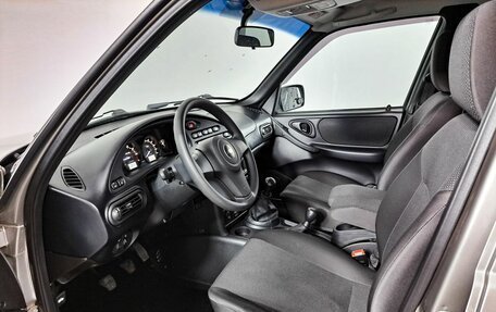 Chevrolet Niva I рестайлинг, 2018 год, 739 000 рублей, 20 фотография