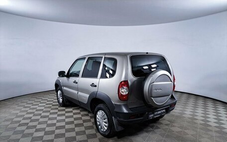 Chevrolet Niva I рестайлинг, 2018 год, 739 000 рублей, 8 фотография