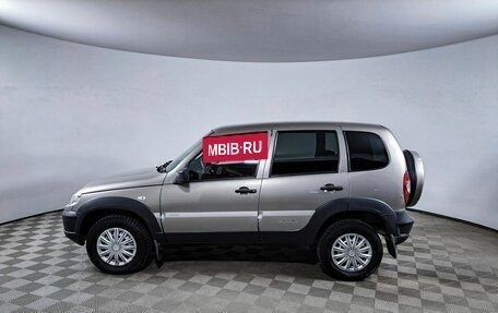 Chevrolet Niva I рестайлинг, 2018 год, 739 000 рублей, 10 фотография