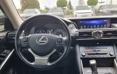 Lexus IS III, 2018 год, 3 149 000 рублей, 27 фотография